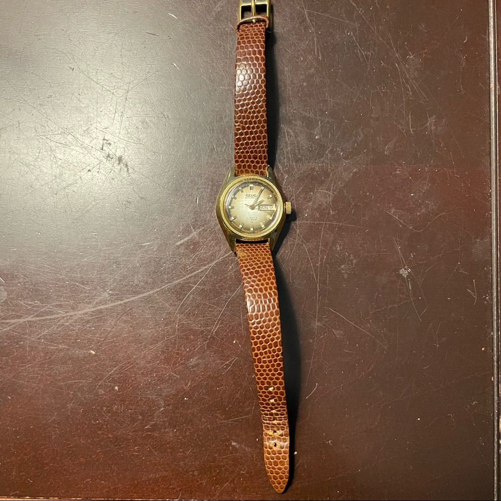 Womens vintage seiko watch
